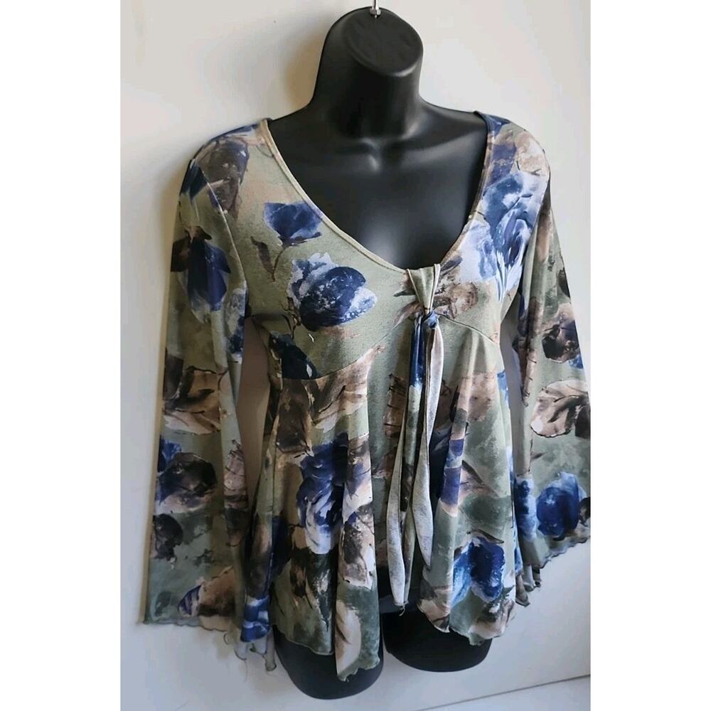 VNT Sheer Floral Shirt Womans M Tie Bell Sleeve Handkerchief Hem Boho Fairycore - Picture 2 of 16